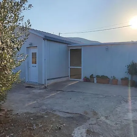 Dafnonas House - Bright & Modern Vakantiehuis Leonídion