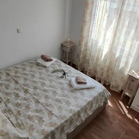 Tatil Evi Dafnonas House - Bright & Modern Leonídion
